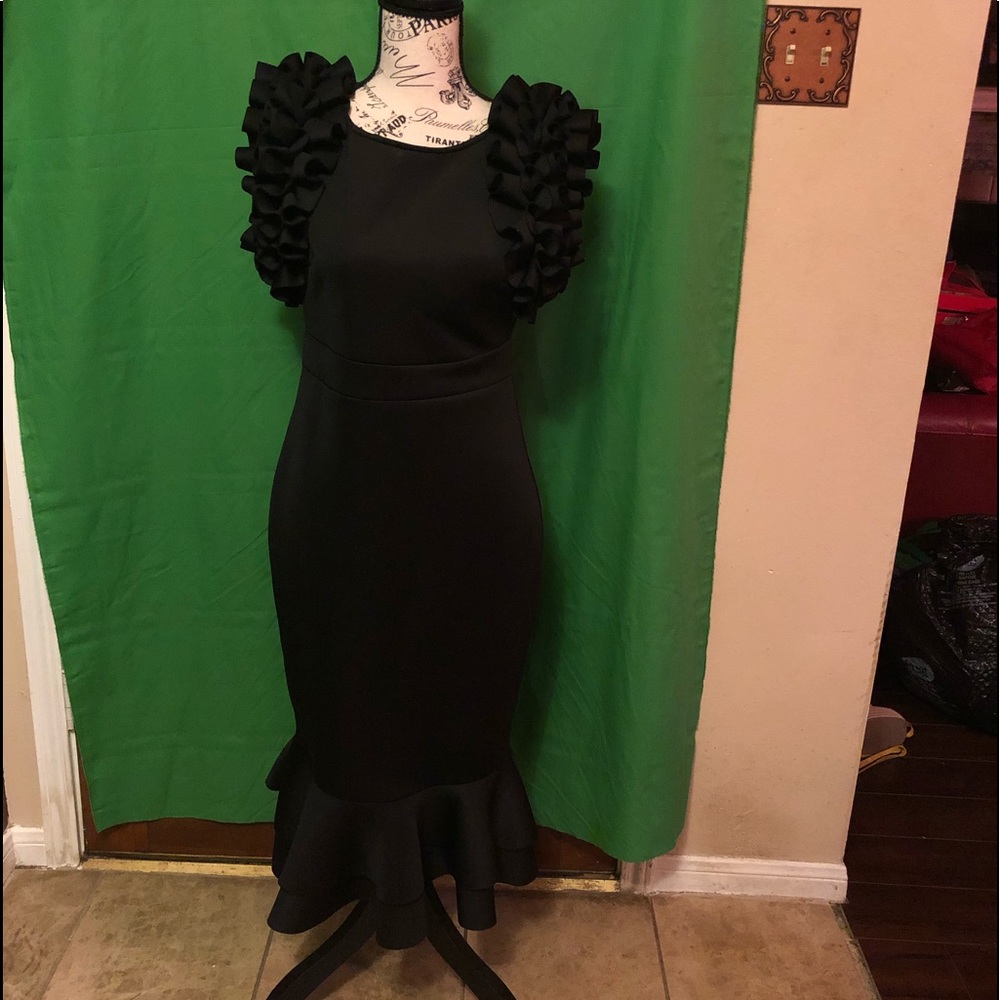 Black Ruffle dress!